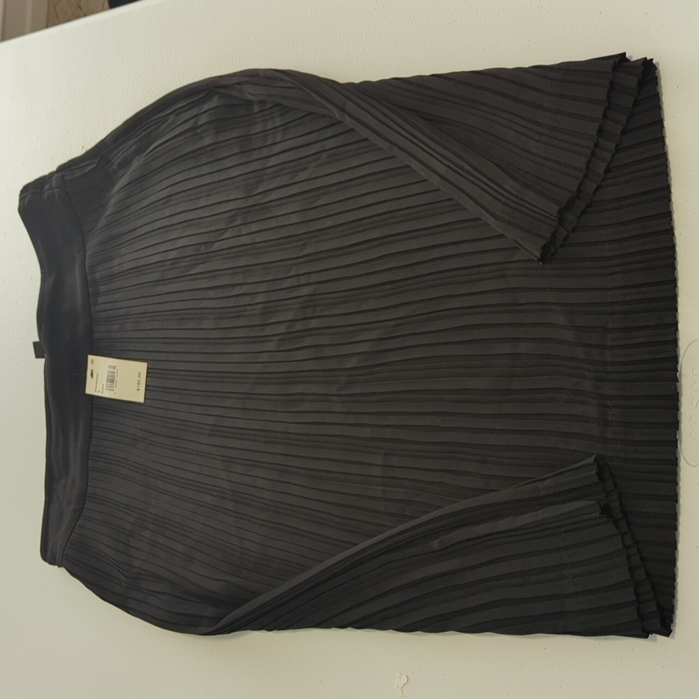 Saks fifth avenue skirt black pleated